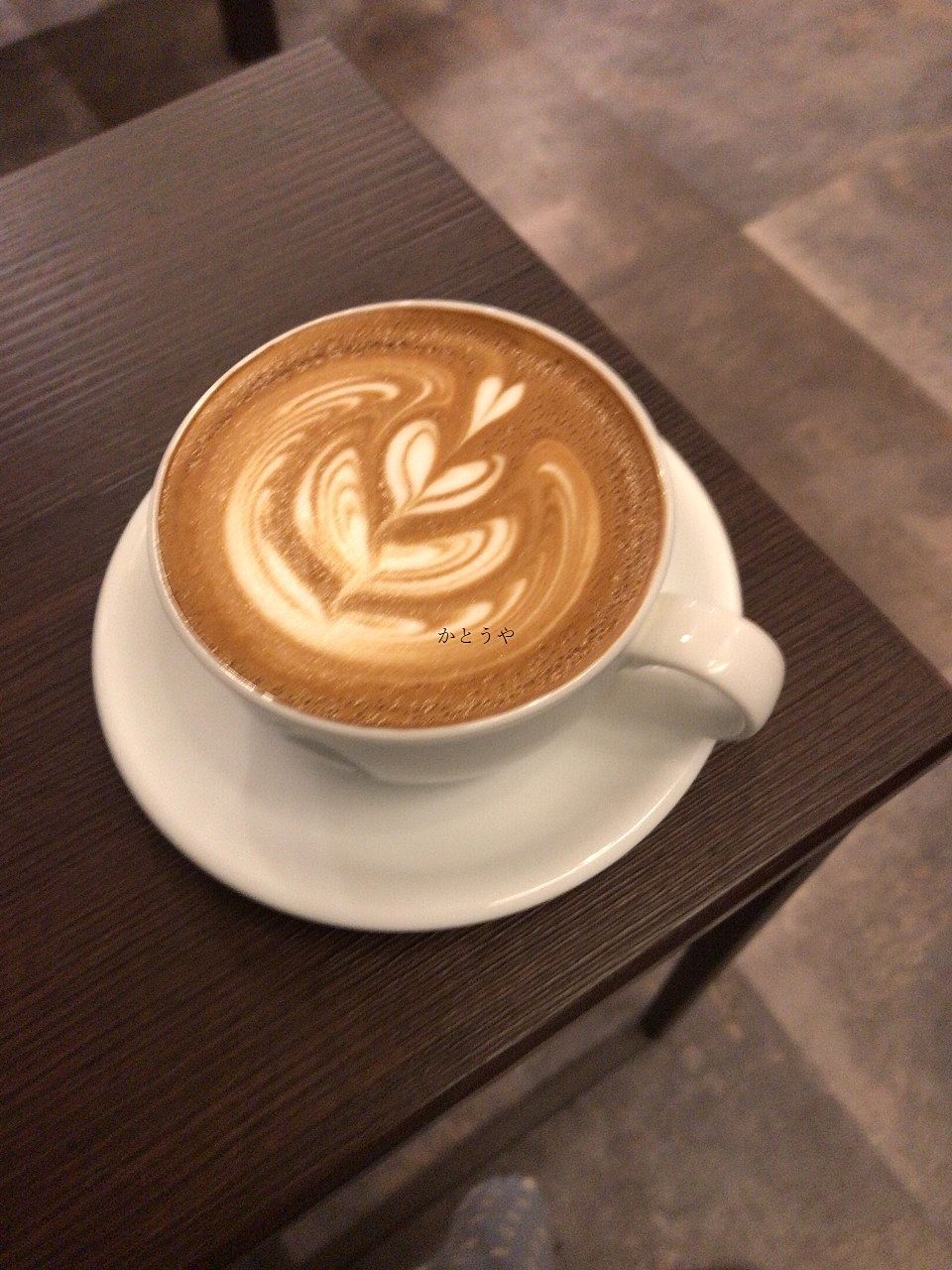Sukemasa Coffeeさんのラテは優しいミルクとほろ苦いコーヒーの味がほどよくマッチしています。
